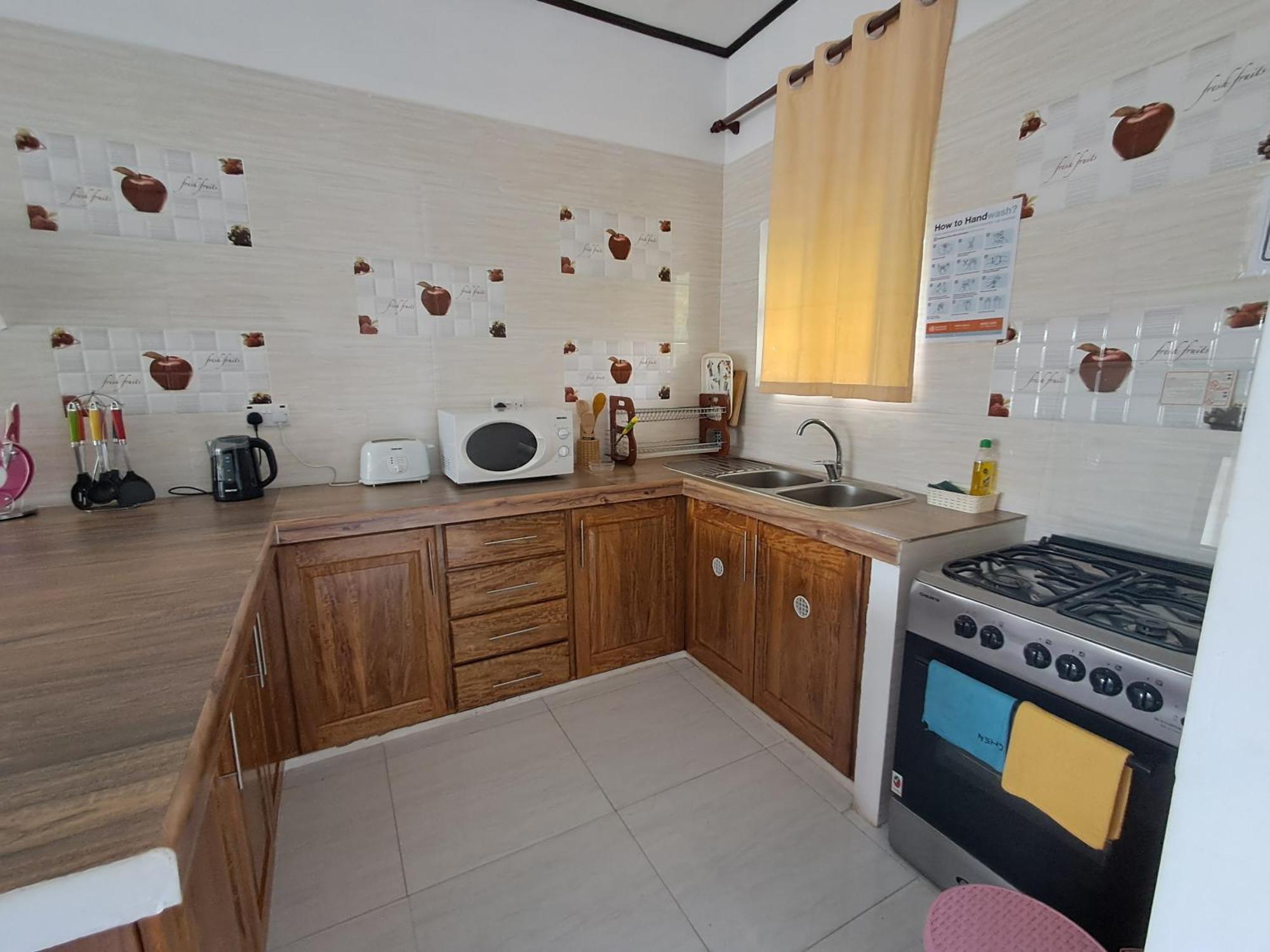 Gigi'S Self Catering Apartment Port Glaud Exterior photo